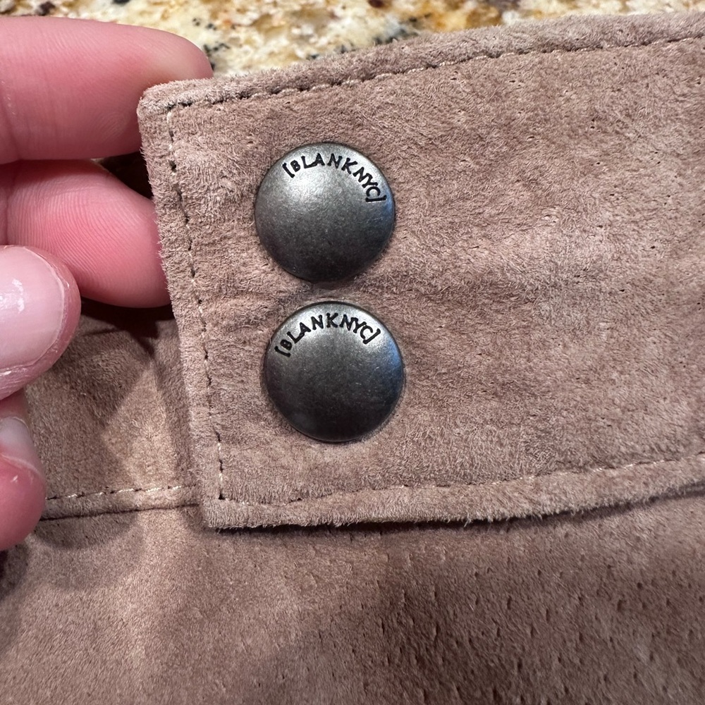 Skirt - Picture 3 of 7